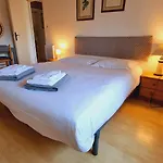 Domaine De Rochebonne بيت للعطل