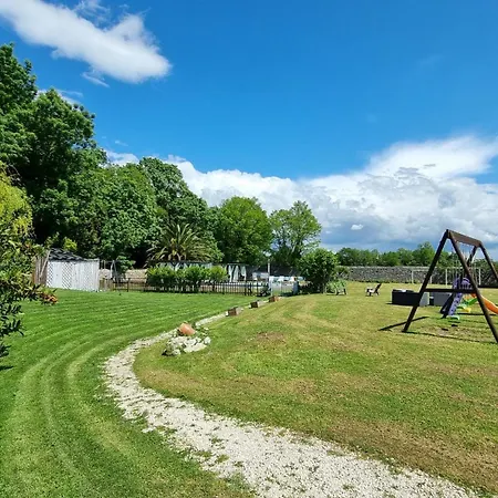 Holiday home Domaine De Rochebonne *