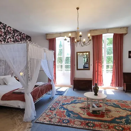 Holiday home Domaine De Rochebonne *