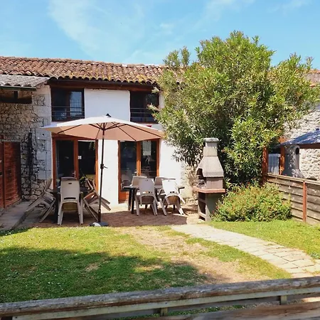 Domaine De Rochebonne Saint-Just-Luzac