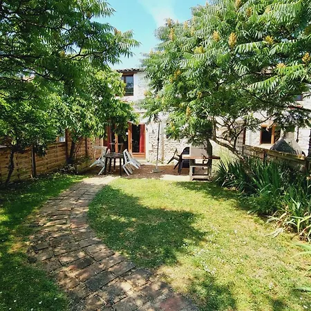 Domaine De Rochebonne Saint-Just-Luzac