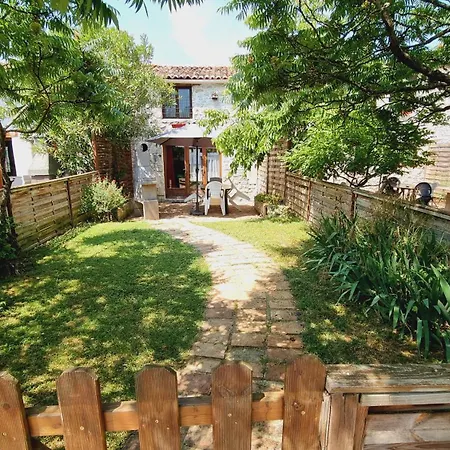 Vakantiehuis Domaine De Rochebonne *