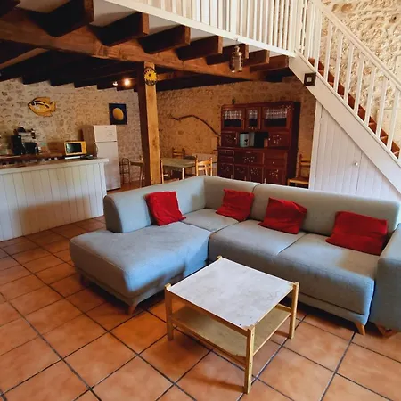 Domaine De Rochebonne Tatil Evi