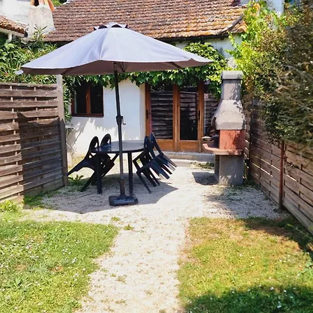 Domaine De Rochebonne * Saint-Just-Luzac